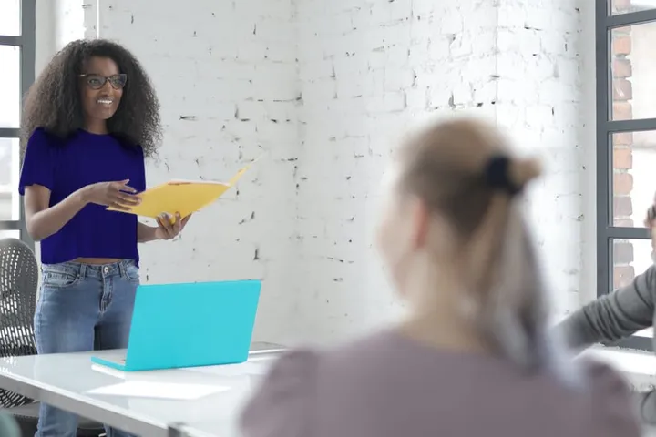 5 Ways to Motivate Sales Teams in a Recession